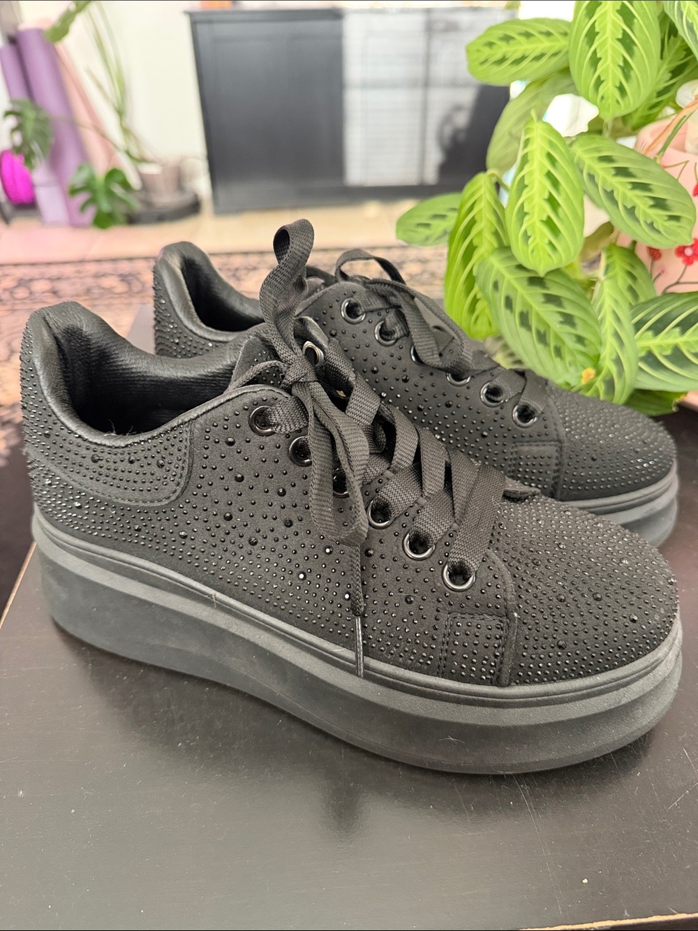 Women’s Black Rhinestone Platform Lace-Up Sneakers